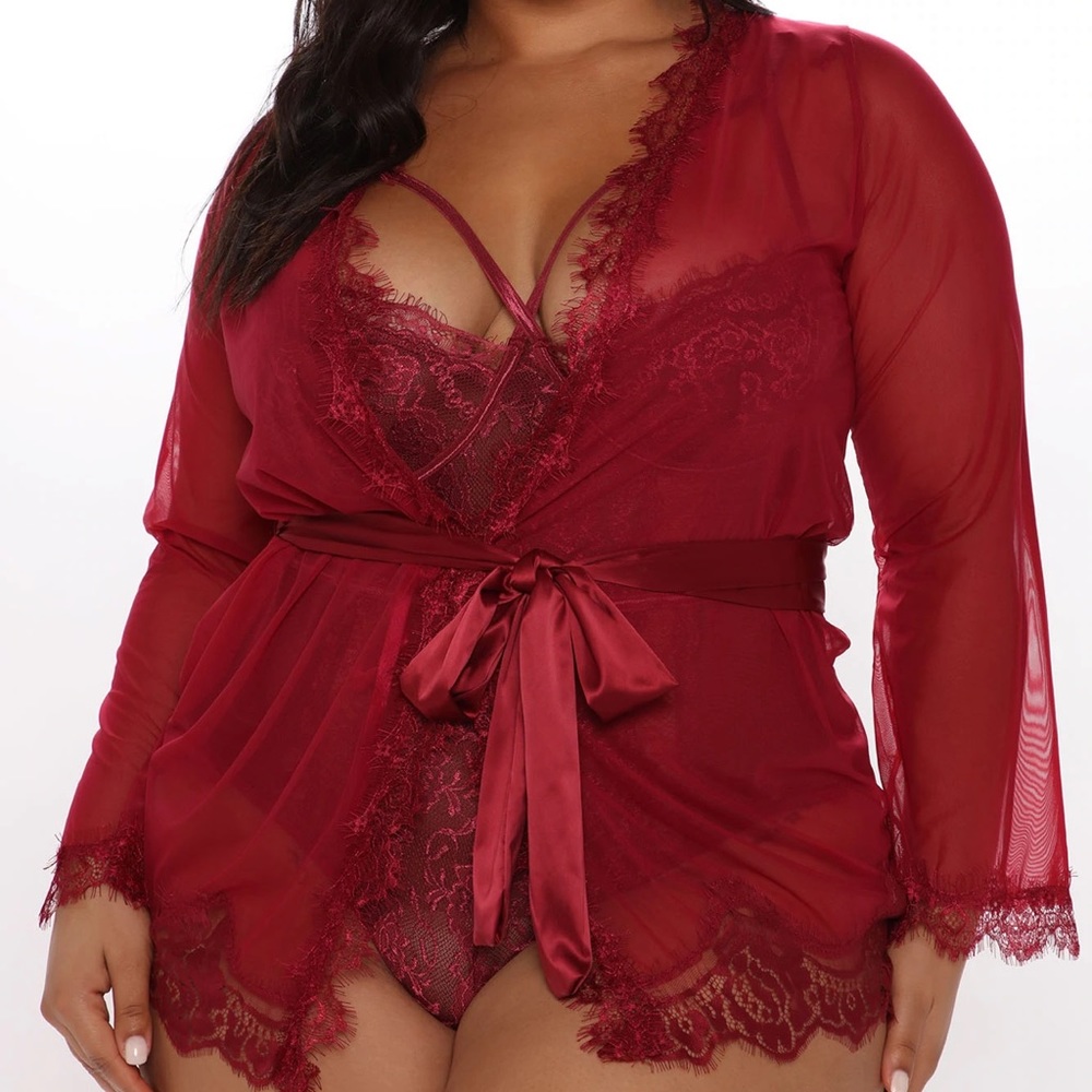 New Lover Robe- Burgundy - Picture 3 of 3
